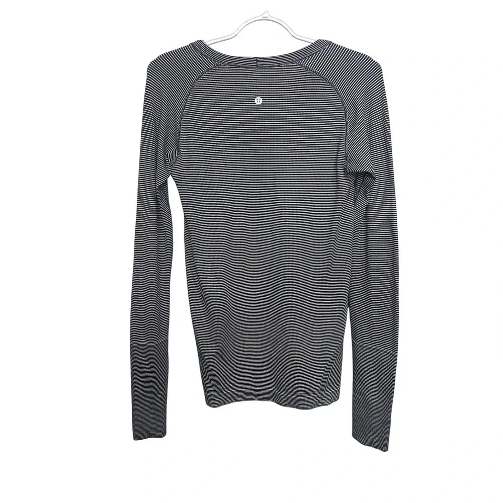 Lululemon Swiftly Tech Long Sleeve Women Size 8 Black White Striped Thumbholes‎